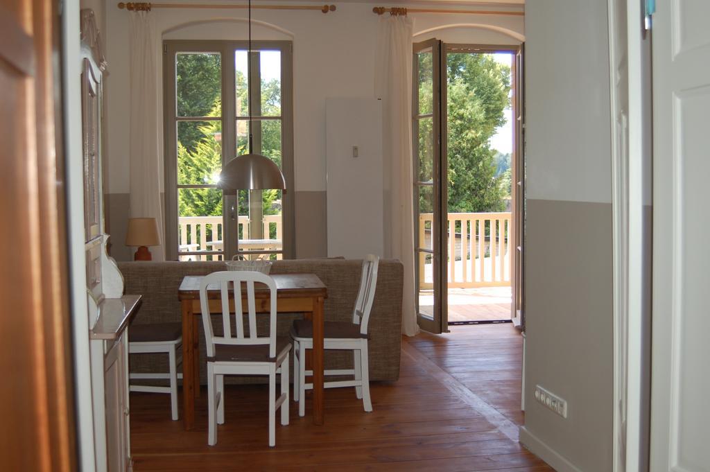 Schloss-Und Seeblick Apartment Rheinsberg Esterno foto