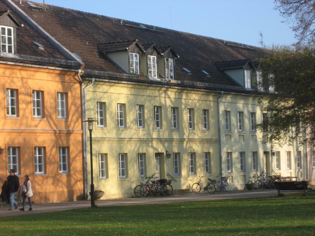 Schloss-Und Seeblick Apartment Rheinsberg Esterno foto